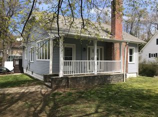 31 Overlook Rd, Poughkeepsie, NY 12603