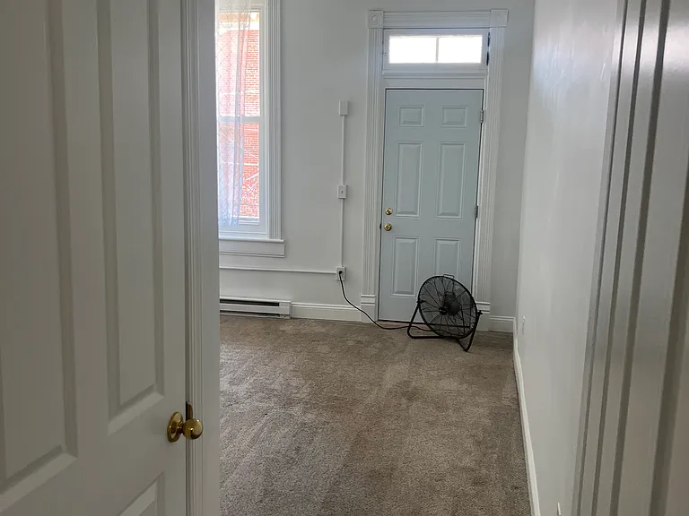 658 Main St — Photo 5