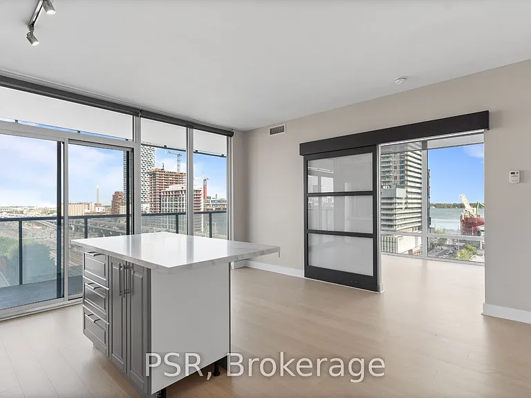 1 Market St #1011 — Photo 1