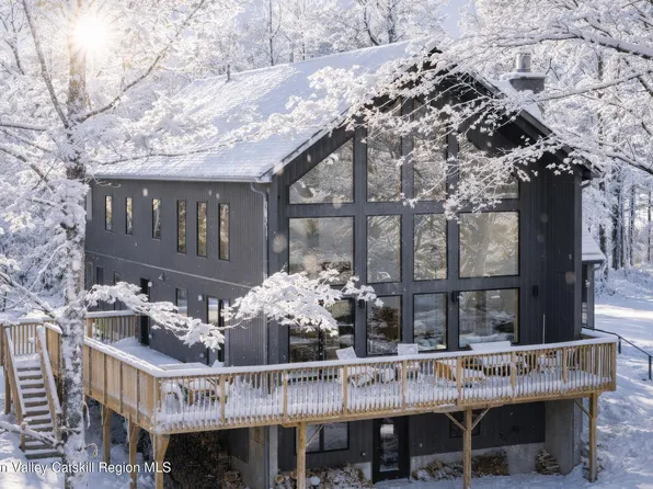 130 Abromowitz Road, Wawarsing, NY 12489