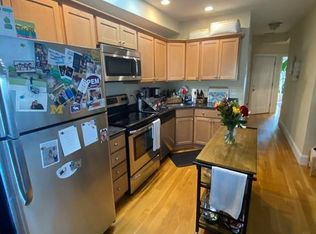 157 W 3rd St APT 3, South Boston, MA 02127