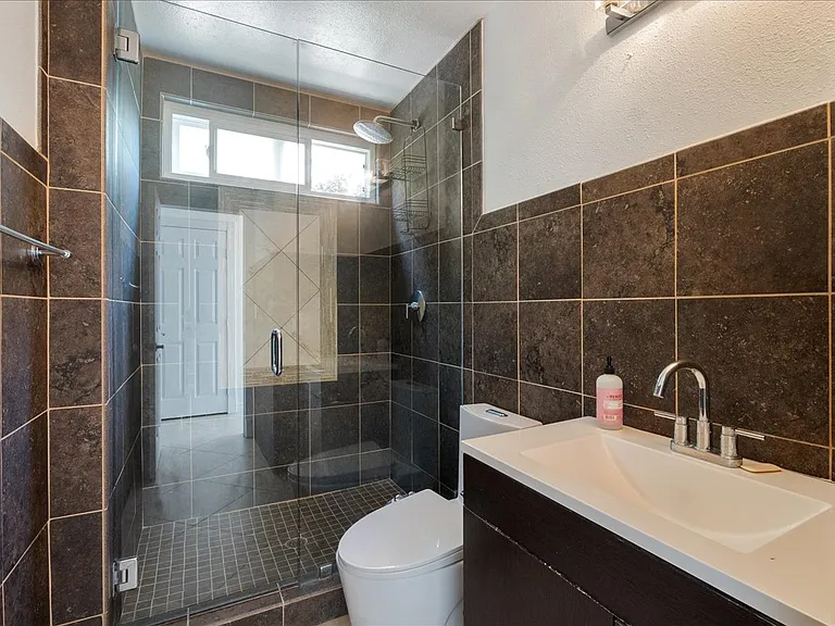 13049 Shalimar Pl — Photo 19