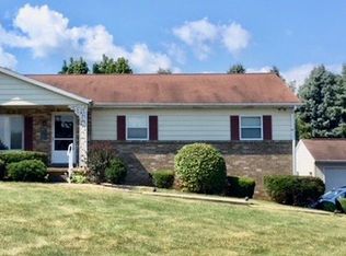 650 Bella Vista Dr, Red Lion, PA 17356