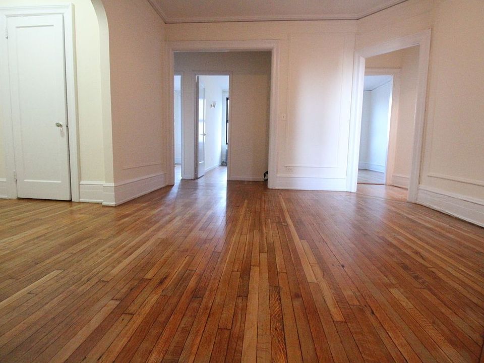 1st image of 124 W 72nd St APT 10C