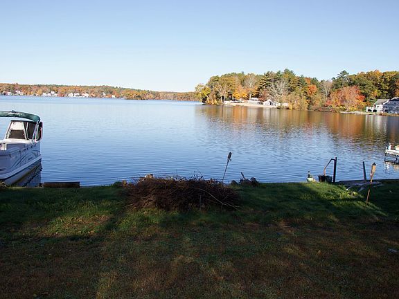 Front Yard, Fire Pit, Lake access