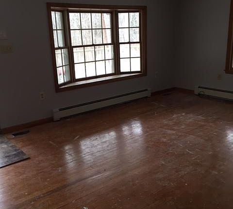 LR - Carpet to be installed before 3/1/18