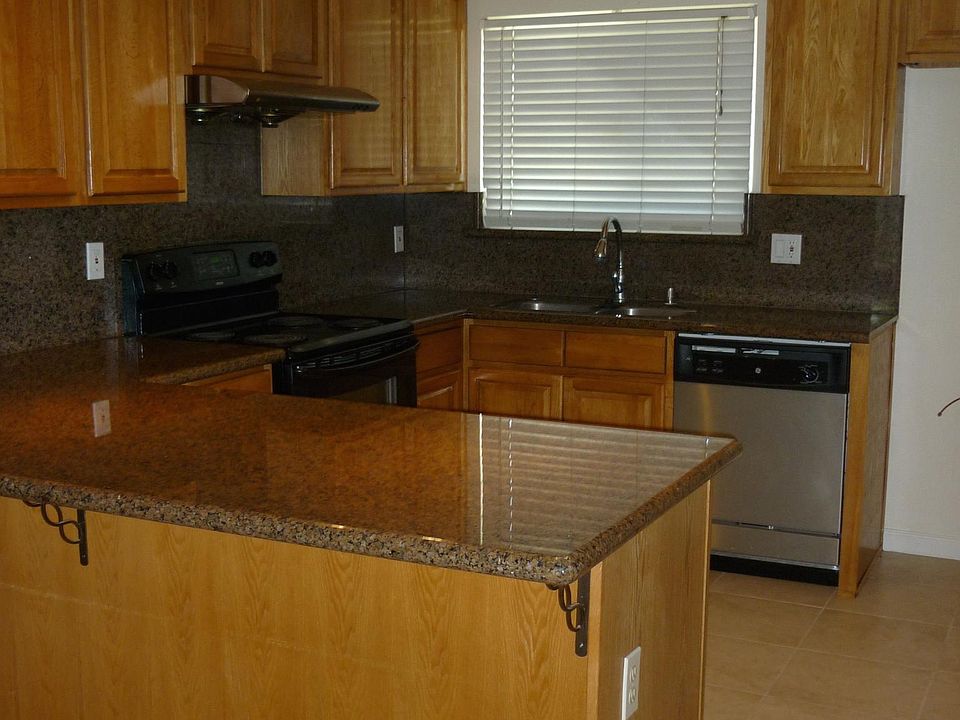 2nd image of 6849 Starboard Way