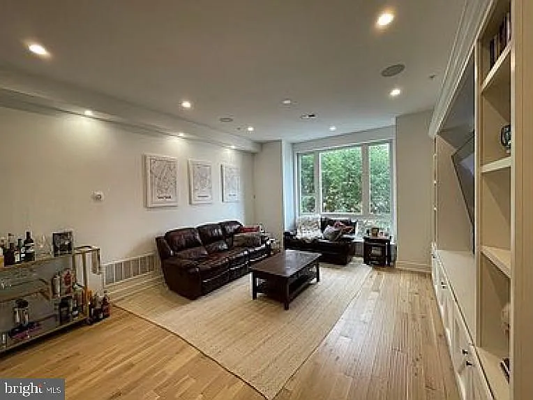 1544 S 20th St #B — Photo 7