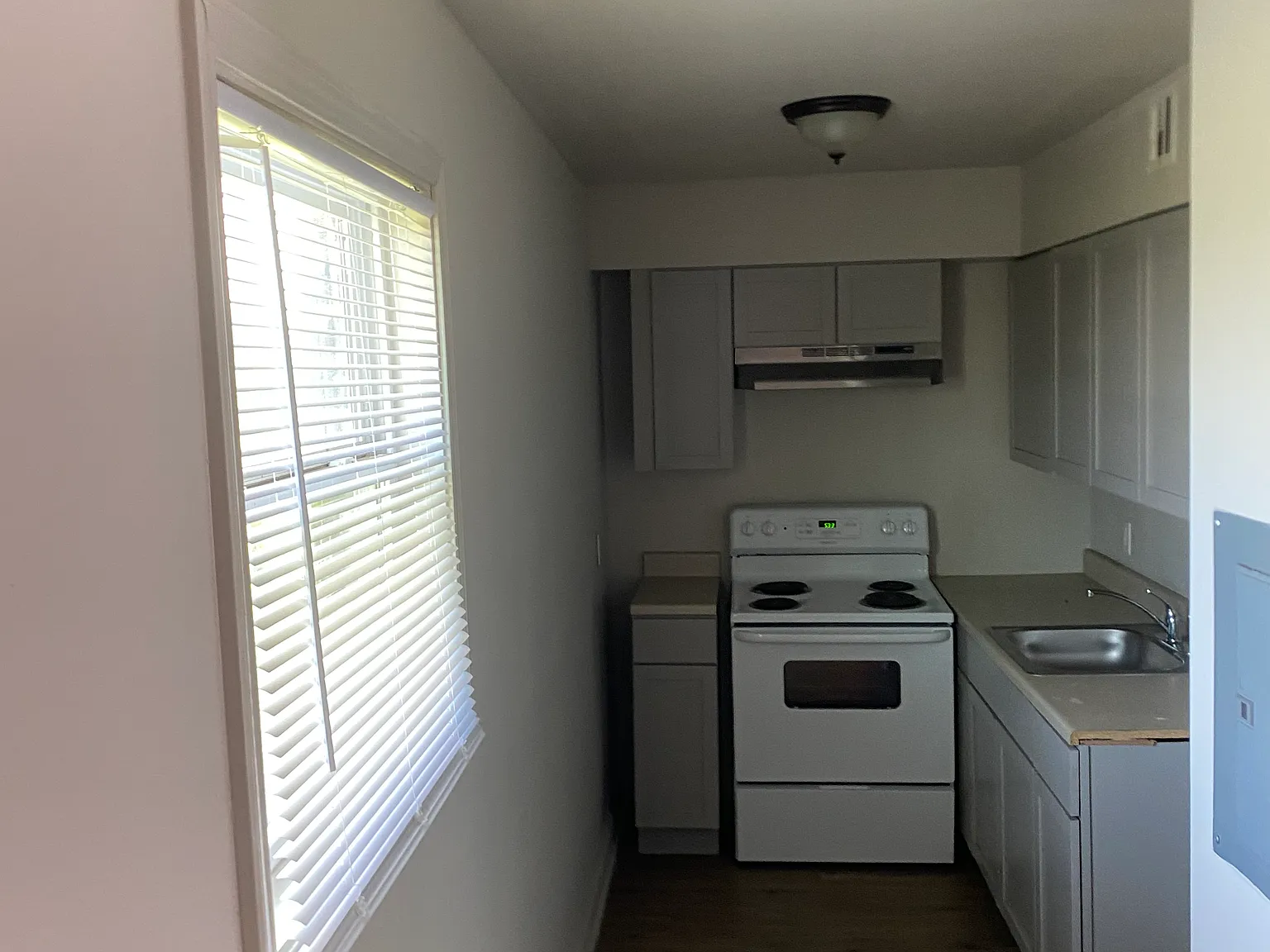 Gentilly Ridge Apts — Photo 3