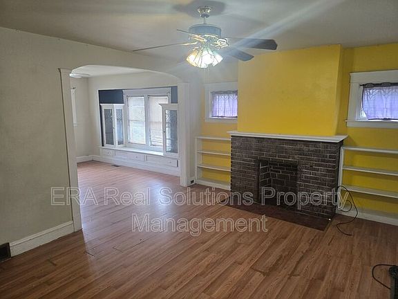 3rd image of 3339 W 94th St