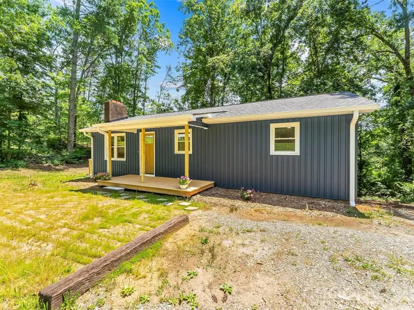 4074 Shane Dr, Morganton, NC 28655