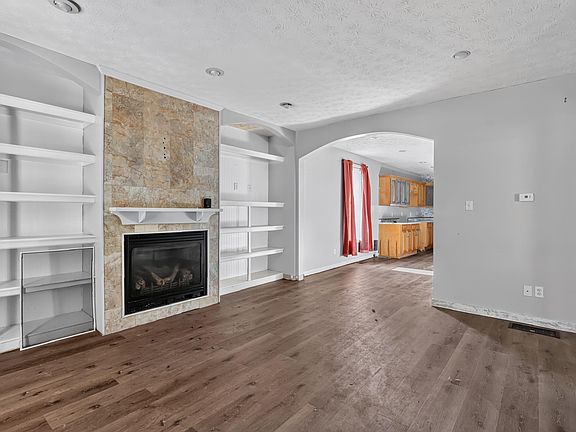 5th image of 505 W Marion St