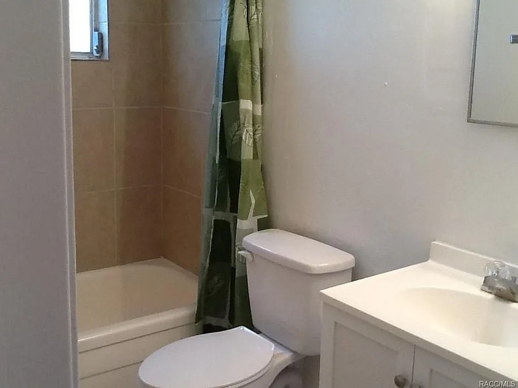 2 bed, 1300 sqft, $1,500 — Photo 3