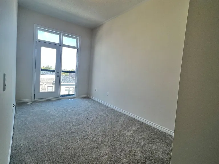 30 Halliford Pl E #208 — Photo 9