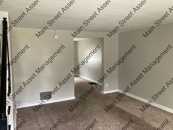 2nd image of 2453 Derry St