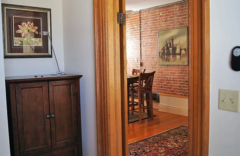 The Elmwood Village Apartments — Photo 9