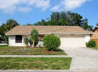 21010 Chinaberry Dr, Boca Raton, FL 33428