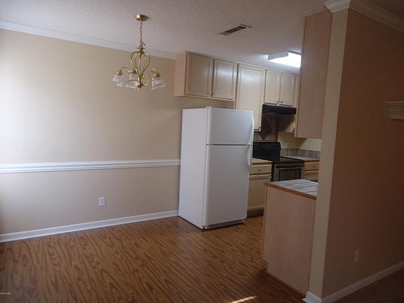 5th image of 3013 Noland St