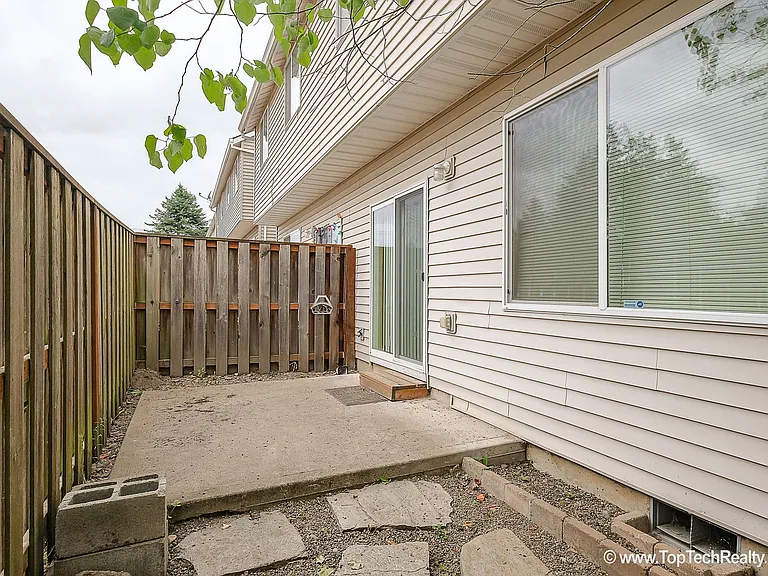 6554 NE Forest Ln — Photo 21