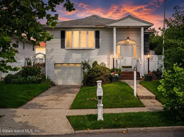 863 Stafford Ave, Staten Island, NY 10309