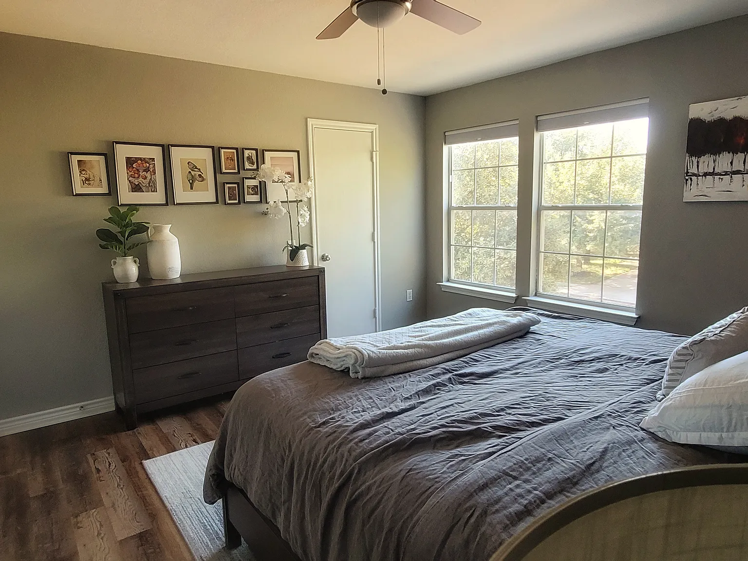 4 bed, 2322 sqft, $980 — Photo 4
