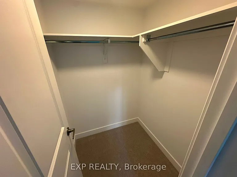 1055 Cedar Creek Dr #J — Photo 13