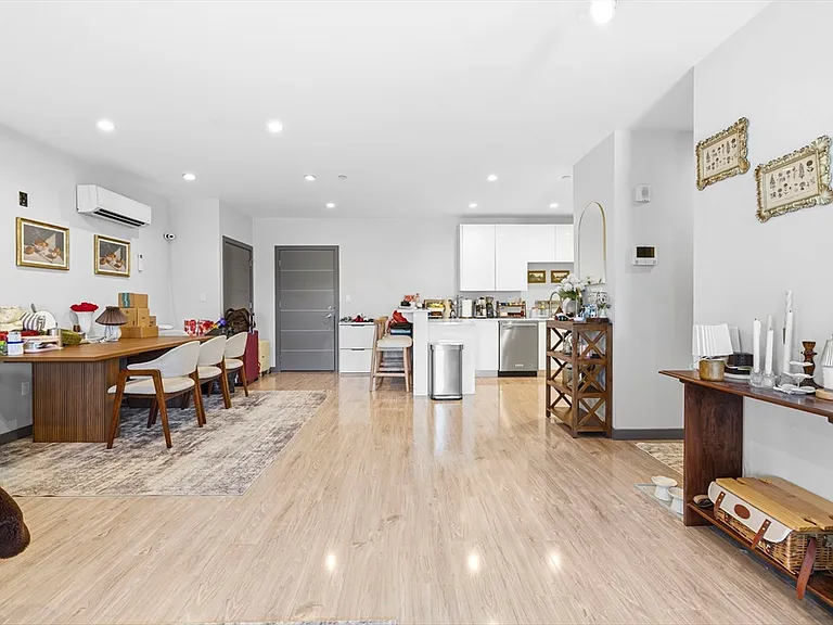 145 Newbury Ave #15 — Photo 7