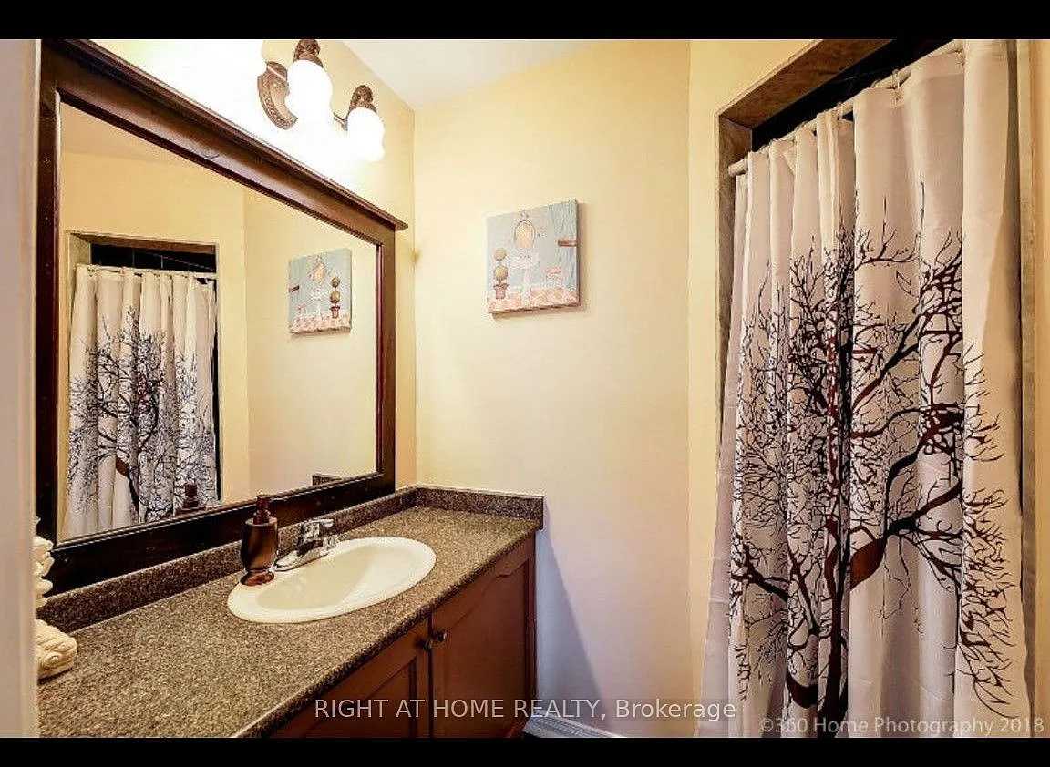 3 bed, $2,850 — Photo 4