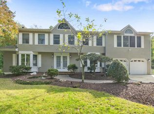 37 Silvers Rd, Freehold, NJ 07728