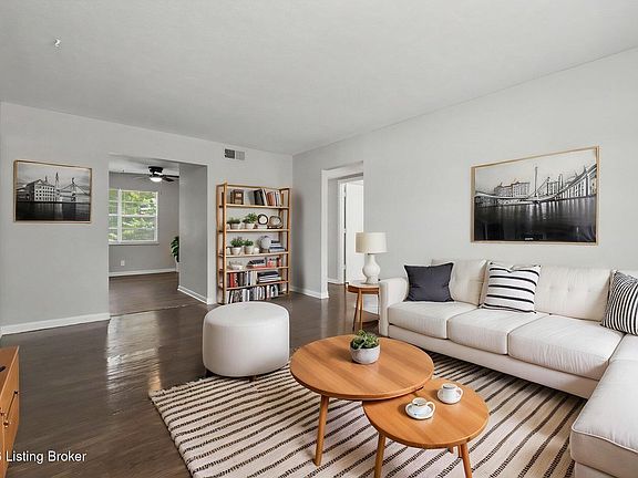 4th image of 2632 Lindsay Ave #C4