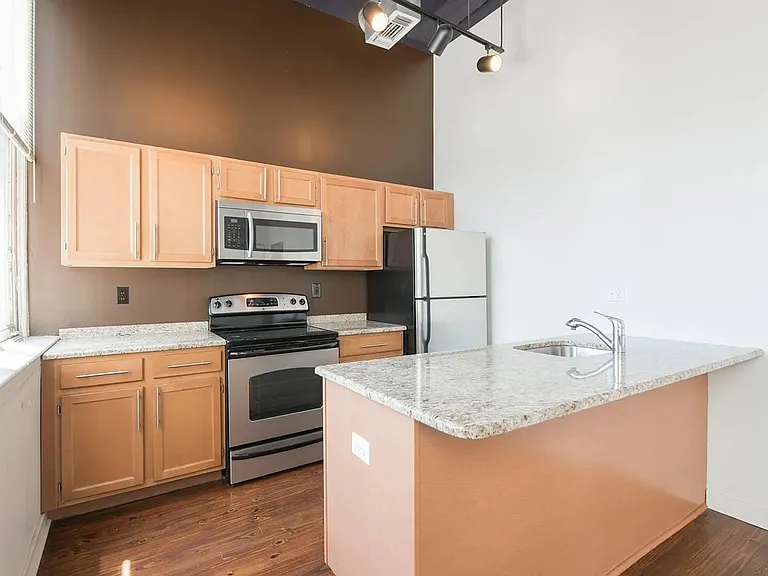 1510 Chestnut St #803 — Photo 14
