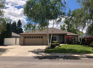 3454 Blueblossom Dr, Medford, OR 97504