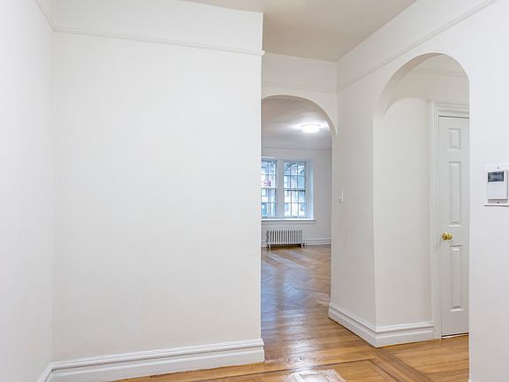 2nd image of 20 Pierrepont St APT 1D