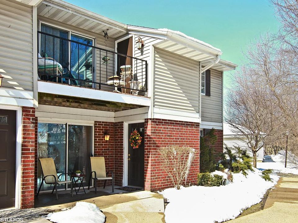 1st image of W168N11030 Ashbury Cir