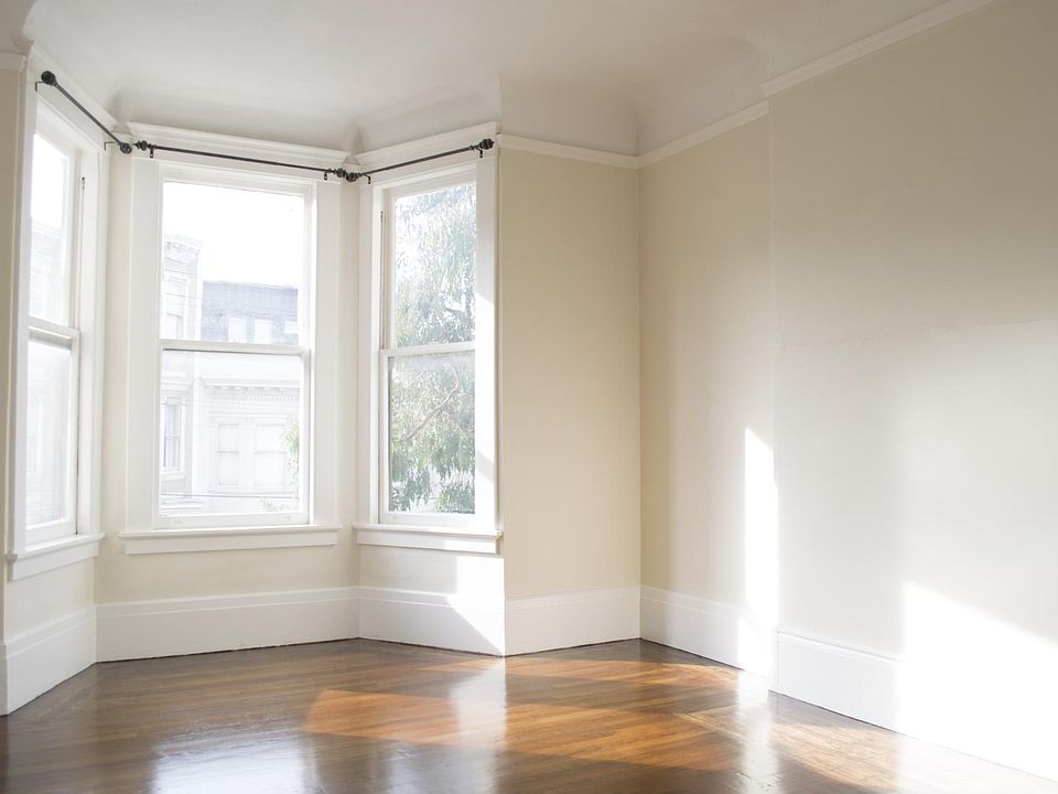 1st image of 654 Clayton St #A