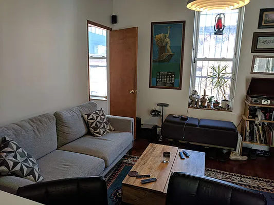 Rented by City Vista Inc | media 4