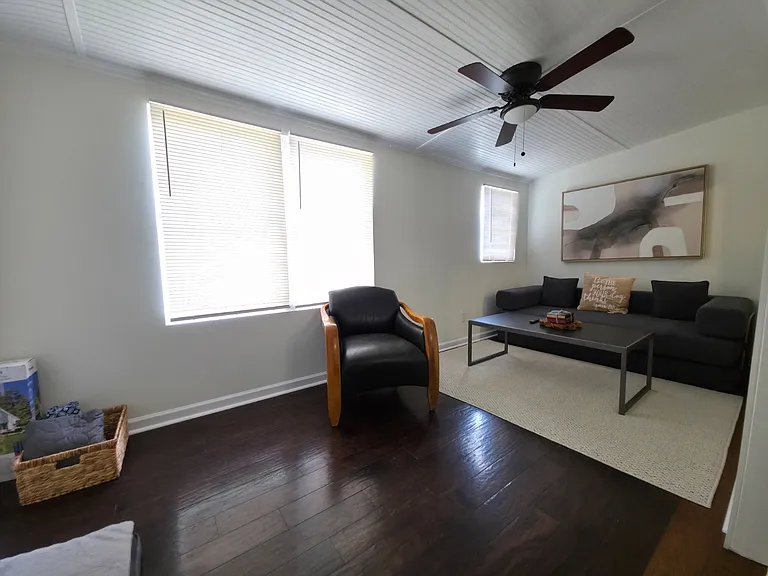214 Maple St — Photo 6