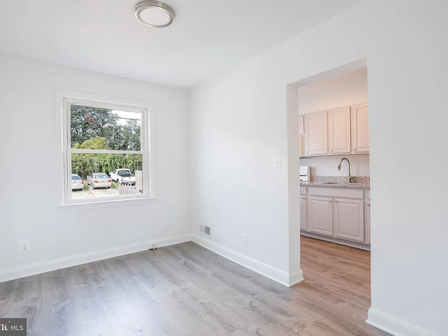 2 bed, 1.0 bath, 1016 sqft, $1,850 — Photo 4