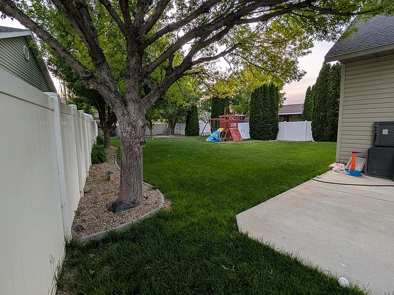 1107 Bailey Ave — Photo 8