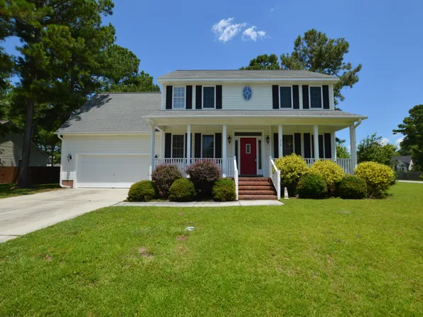 318 Osprey Point Drive, Sneads Ferry, NC 28460