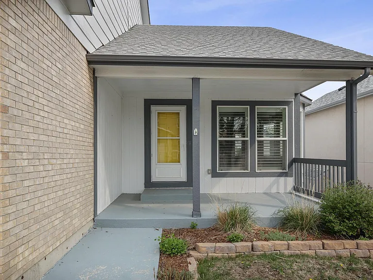 5055 Galileo Dr — Photo 2