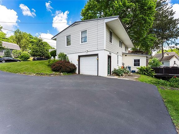4th image of 10 Kelly Ave