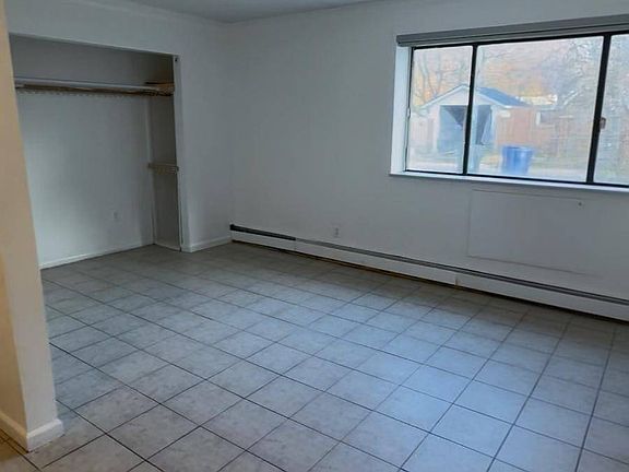 4th image of 5607 Clover Pl