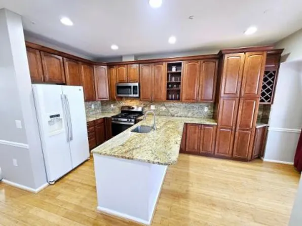 (undisclosed Address), Crofton, MD 21114