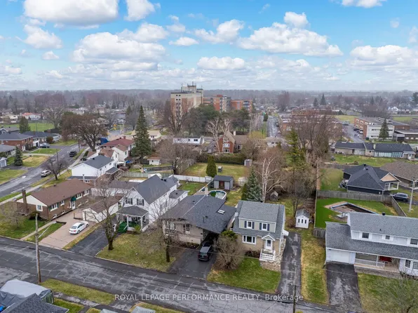 320 Baldwin Ave, Cornwall, ON K6H 4J5
