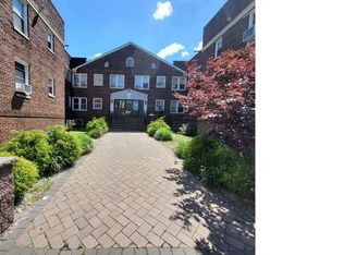 166 Chancellor Ave #B6, Newark, NJ 07112