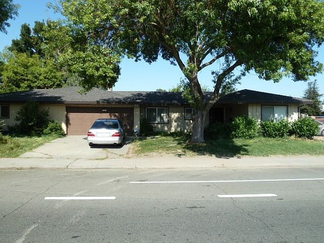 1st image of 6884 Greenhaven Dr