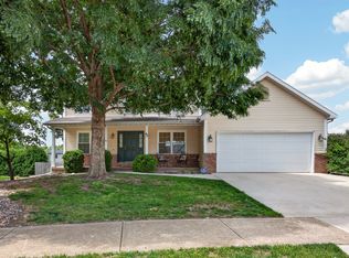 42 Ashling Ct, Bloomington, IL 61704