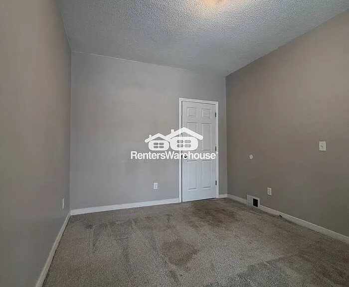 792 Edmund Ave W #1 — Photo 10