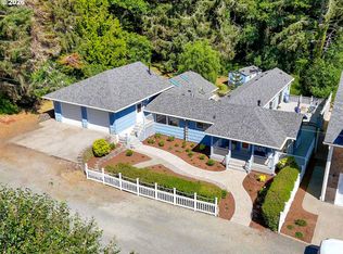 715 N Laurel St, Cannon Beach, OR